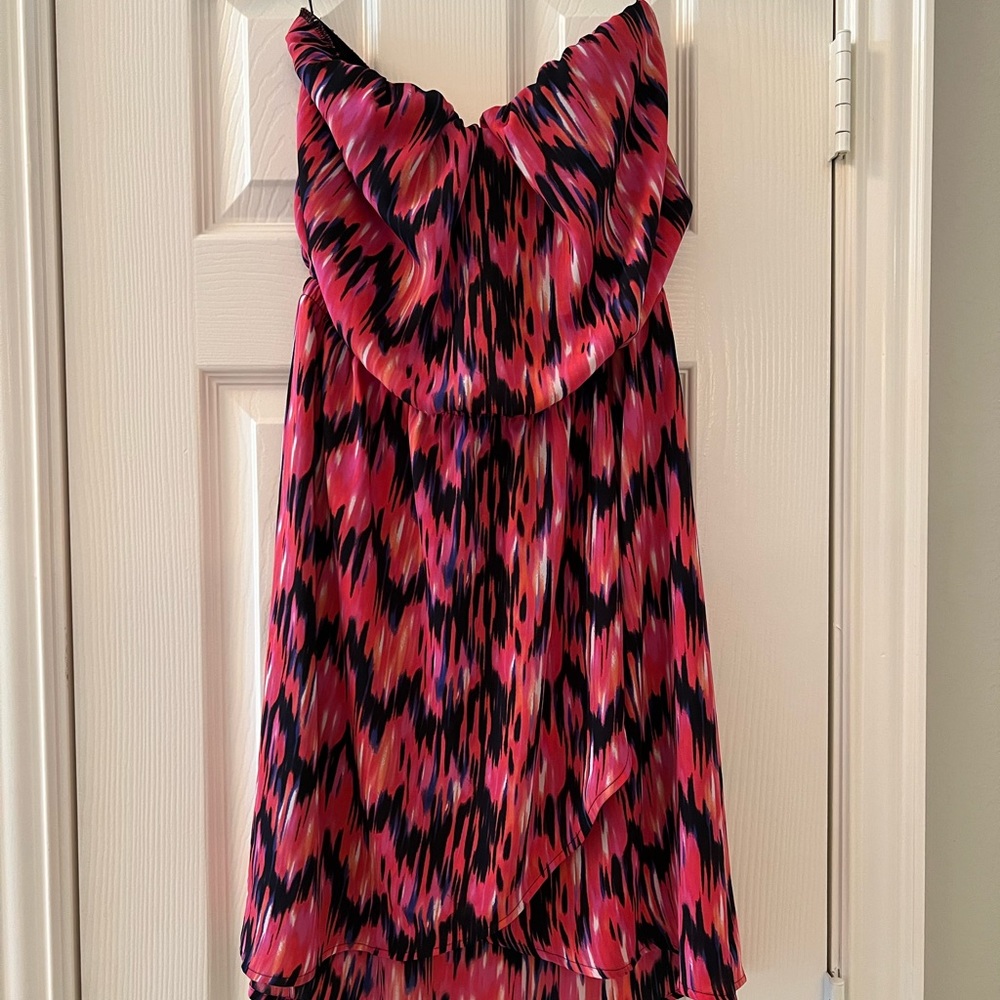 Women’s Strapless Dress